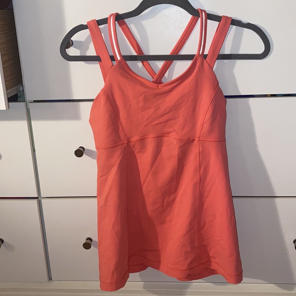 Lululemon workout tank!
